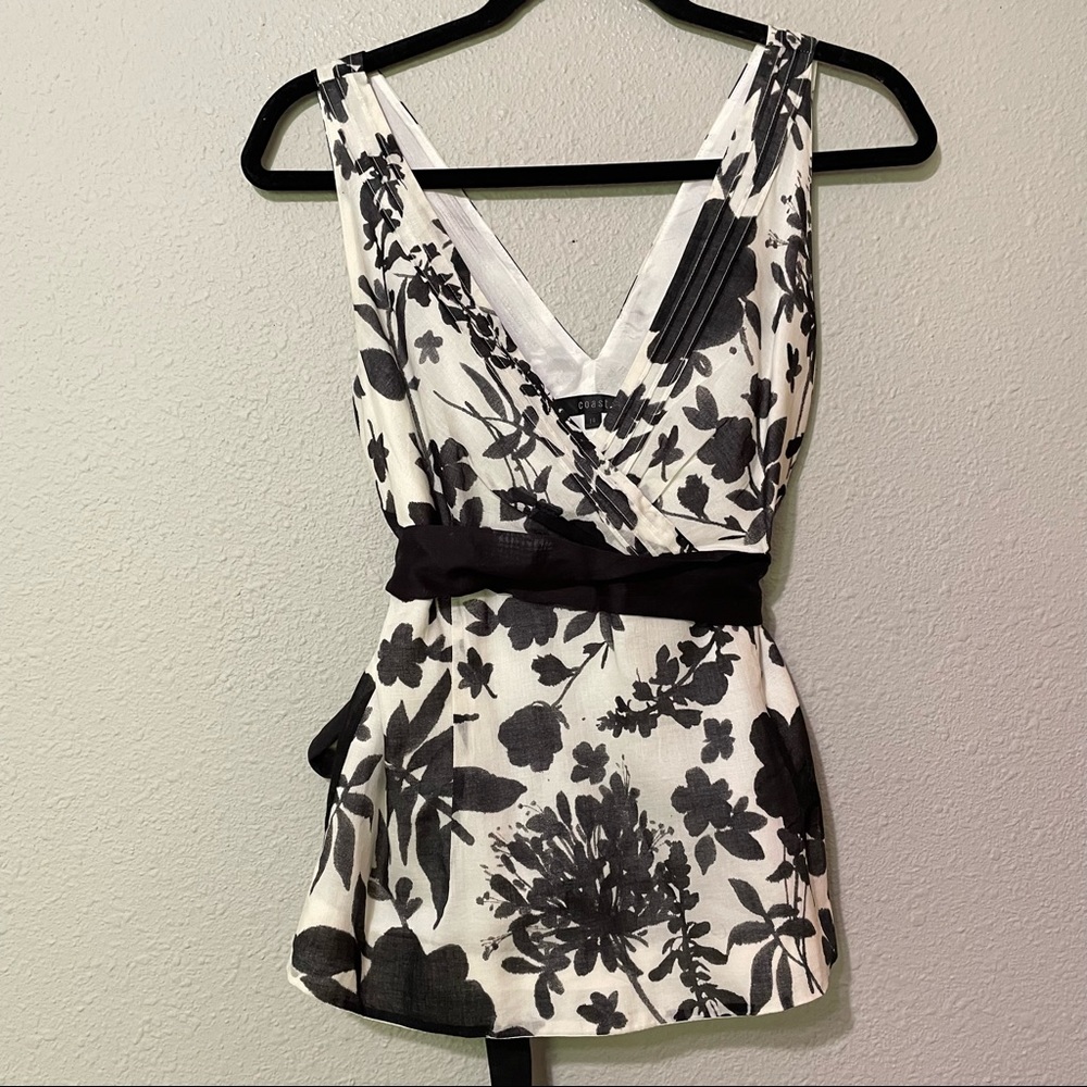 Coast Black & White Floral V Neck Peplum Sleeveless Blouse 14